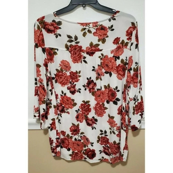 Torrid Challis White Floral Print Cross Front - Picture 3 of 5